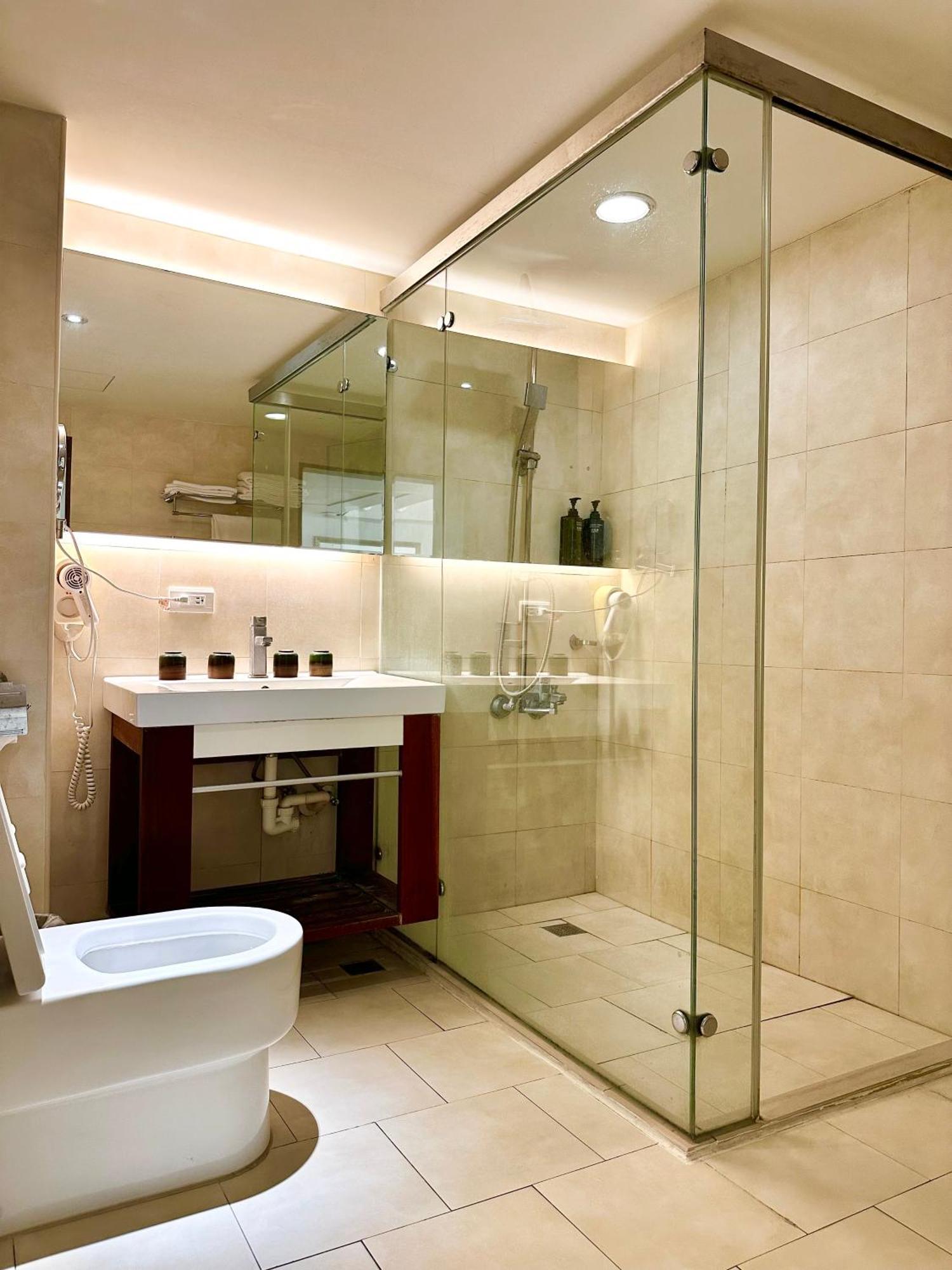 Taitung Bali Suites Hotel Екстериор снимка