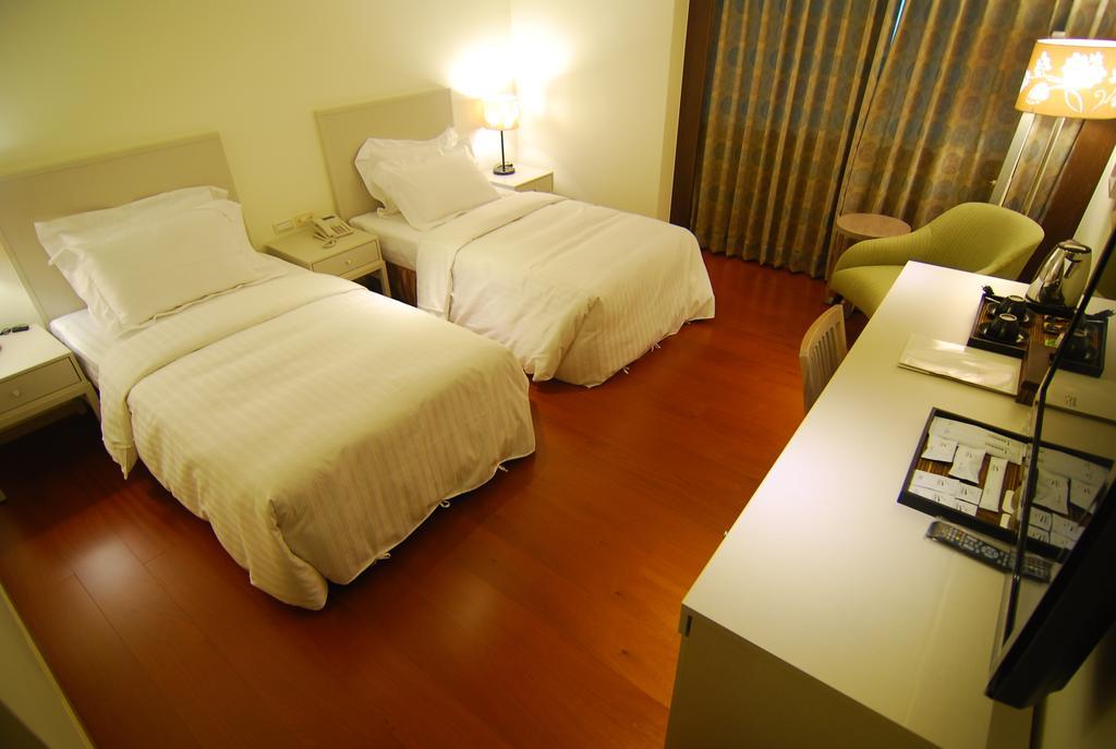 Taitung Bali Suites Hotel Екстериор снимка