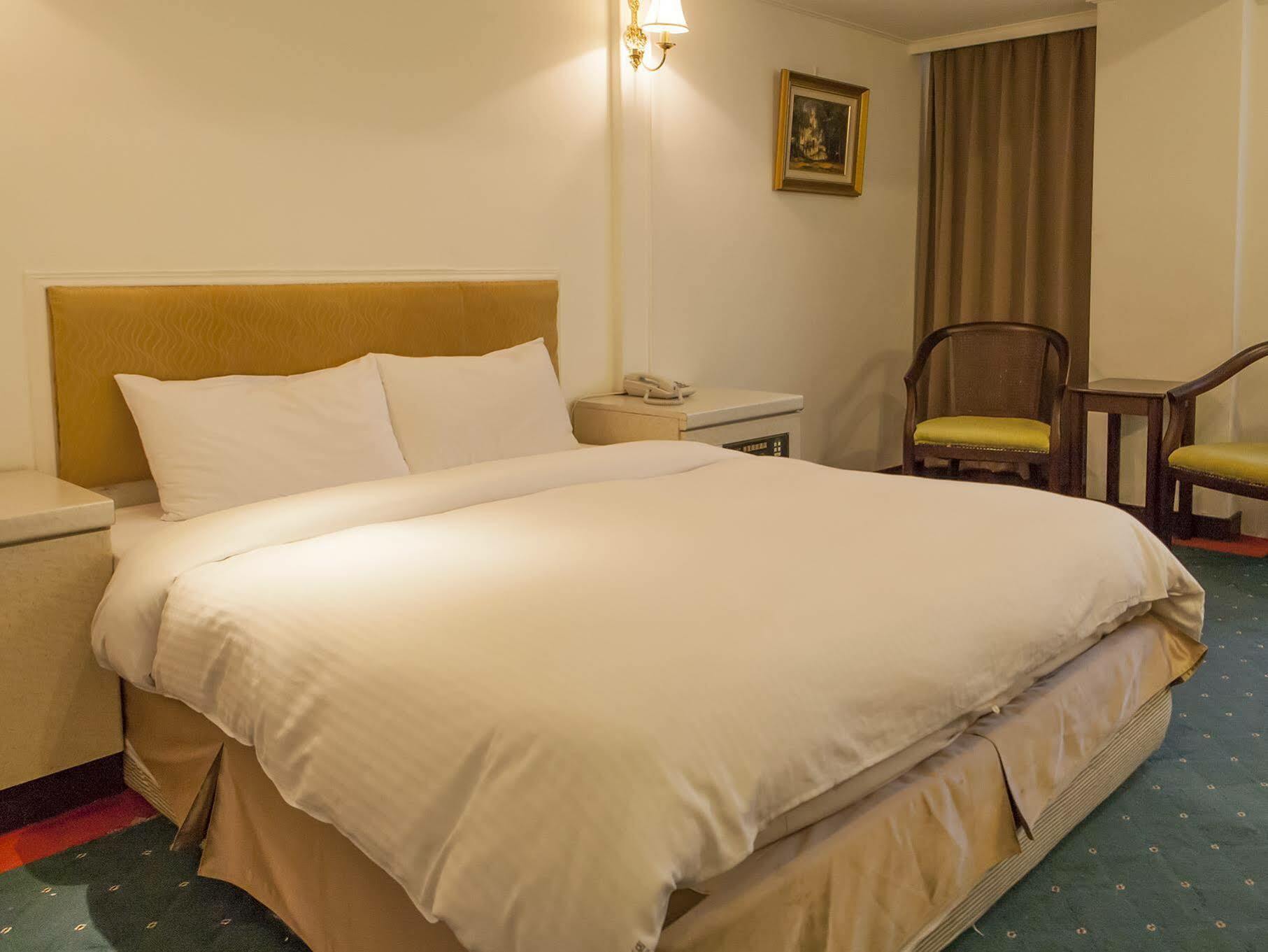 Taitung Bali Suites Hotel Екстериор снимка